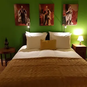 Emma's 3* Haag